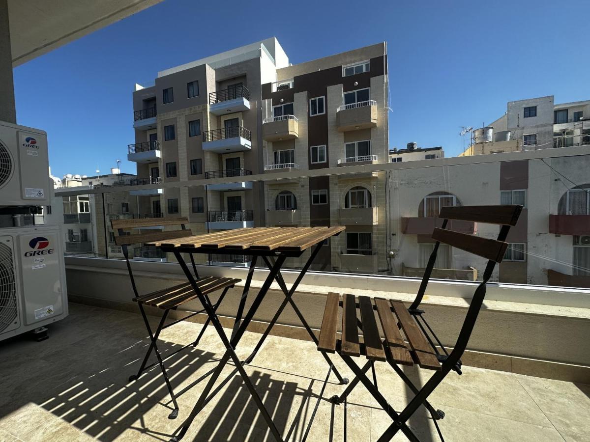 Qawra Holiday Apartment St. Paul's Bay Ngoại thất bức ảnh